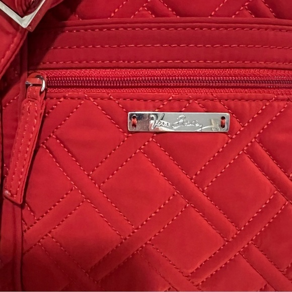 VERA BRADLEY Red Microfiber Zipper Hipster Crossbody Travel Light Minimalist - Picture 3 of 14